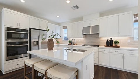 Photo of 27420 Hackberry Place, Valencia, CA 91381 (MLS # OC26222202)