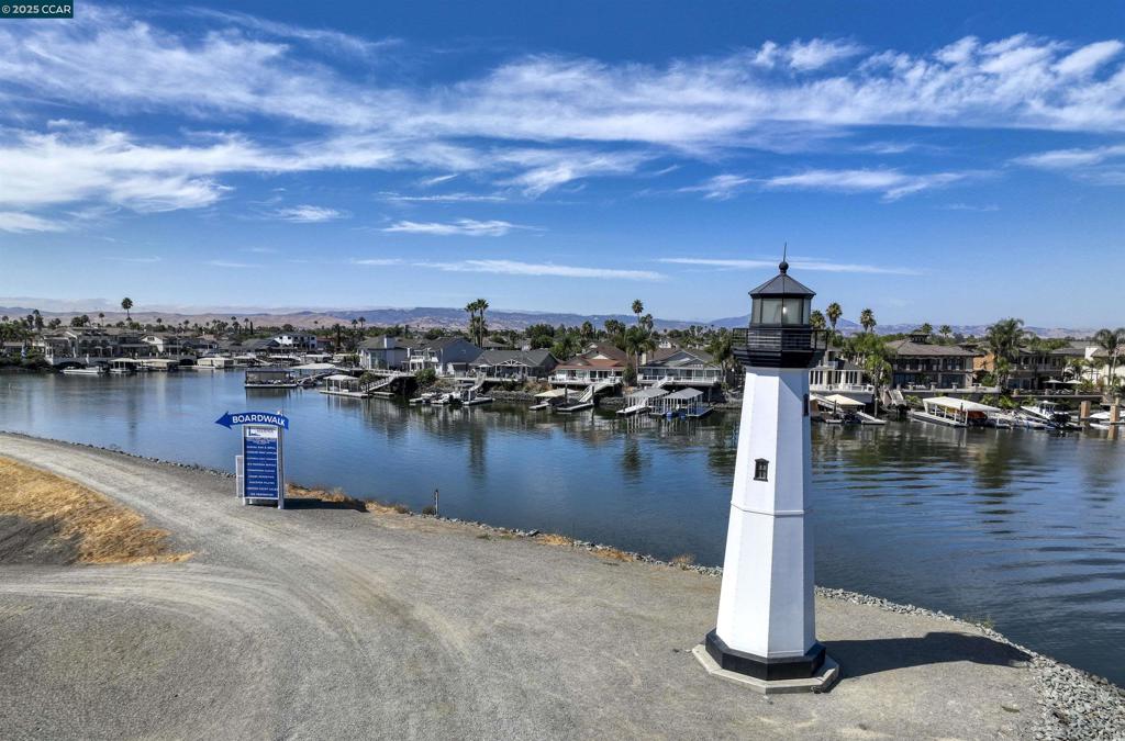 DELTA WATERFRONT ACCESS - Residential