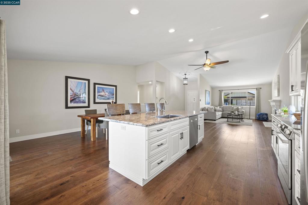 DELTA WATERFRONT ACCESS - Residential