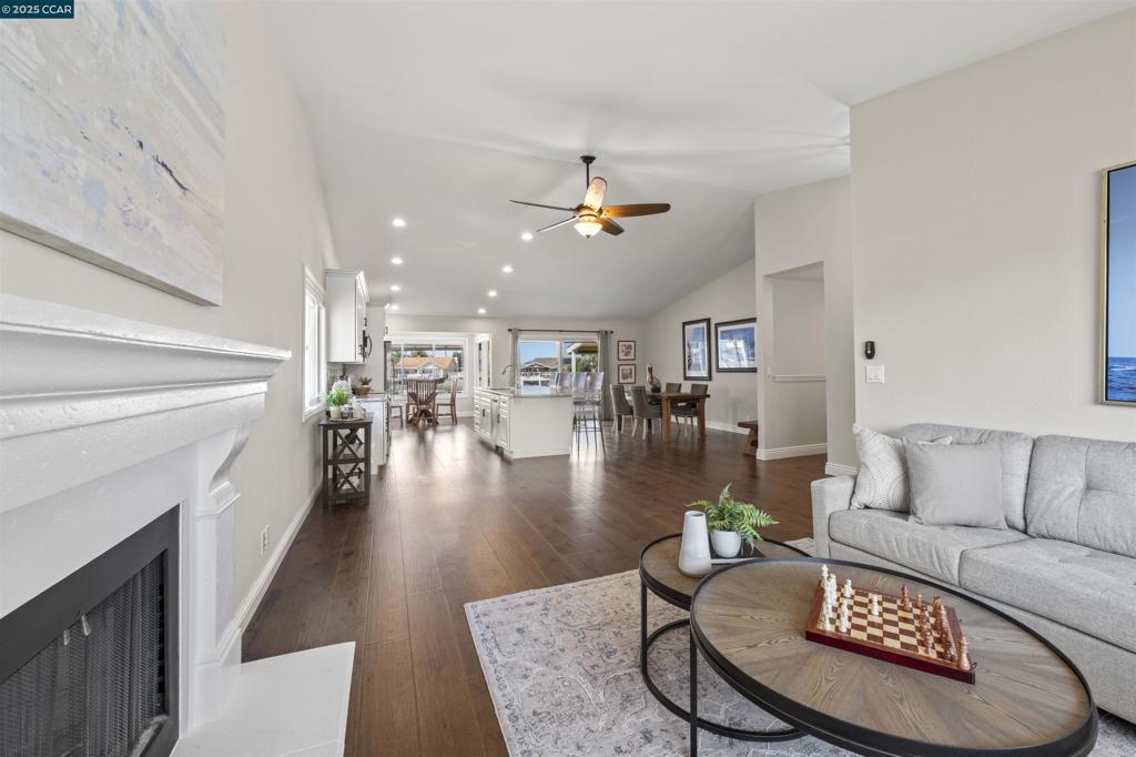 DELTA WATERFRONT ACCESS - Residential