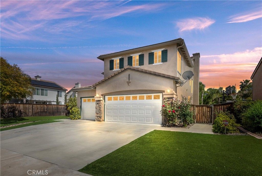 Photo of 37700 Quintana Drive, Murrieta, CA 92563 (MLS # SW25245264)