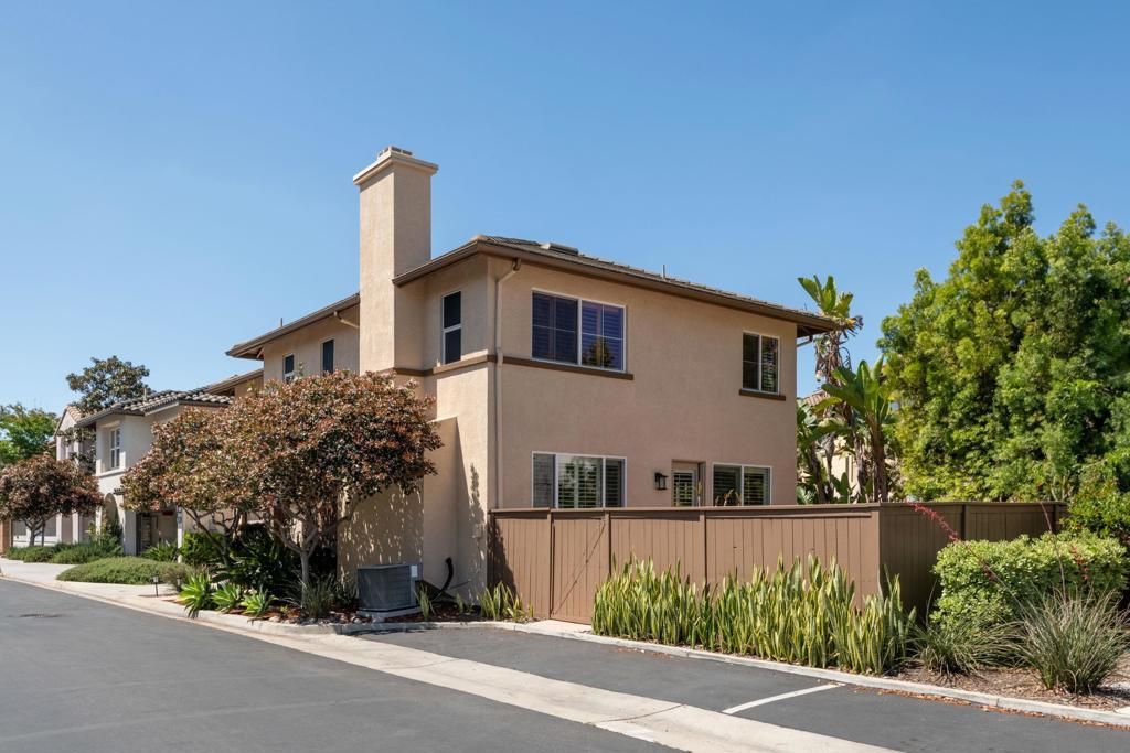 Photo of 17028 New Rochelle Way Way, San Diego, CA 92127 (MLS # 260009153SD)