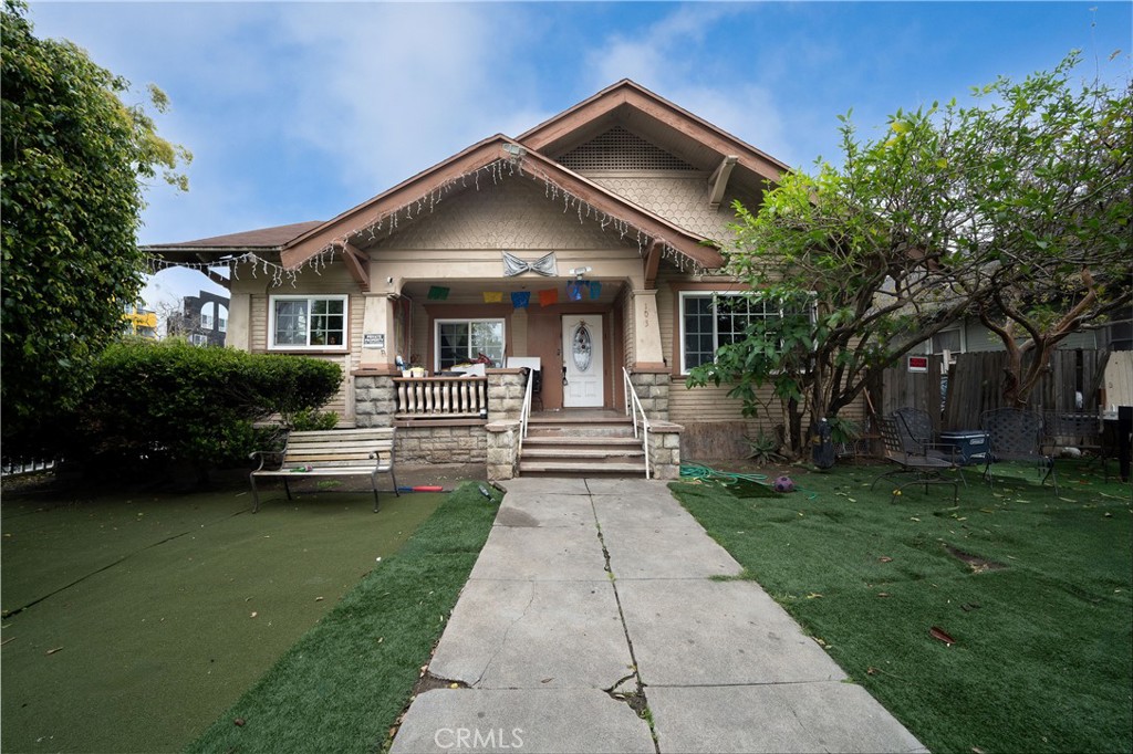 Incredible Investment Opportunity – 3 Units for the Price of 1!
Don’t miss this rare chance to own a well-maintained triplex in a highly sought-after neighborhood, perfect for investors or buyers seeking rental income.
This property includes three fully units, each with its own entrance and utilities, offering privacy and ease of management. With strong rental income and a reliable long-term tenant already in place, this property is a smart, stable investment.
Property Highlights:
3 Separate Units: Spacious layouts ideal for families, professionals, or multigenerational living.
Individually Metered Utilities: Each unit has its own electricity, water, and heating systems—streamlining expenses and maintenance.
Ample Off-Street Parking: Dedicated parking for tenants plus available street parking.
Prime Location:
Close to public schools, great for families.
Walking distance to a variety of restaurants and shops, everyday convenience at your doorstep.
Strong Rental Income: Features a dependable long-term tenant who pays rent on time, adding immediate value and peace of mind.
Whether you're expanding your investment portfolio or seeking a home with income-generating potential, this triplex delivers exceptional value, prime location, and long-term potential.
Act fast, opportunities like this don’t last! Submit your offer today!