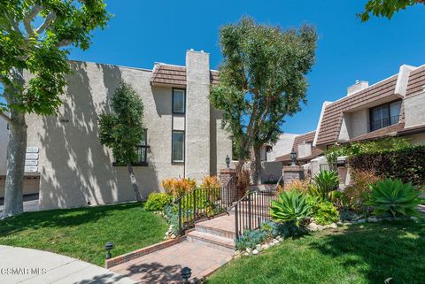 Photo of 6262 Nita Avenue, Woodland Hills, CA 91367 (MLS # 224001898)