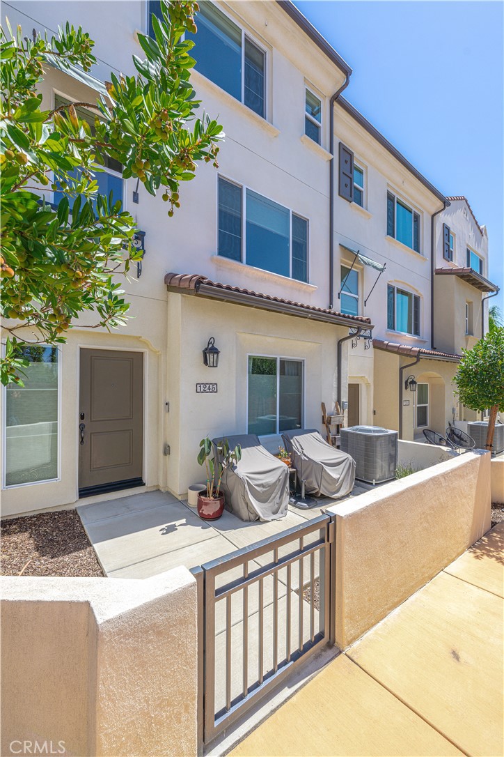 Properties 2 1245 Oliva Court