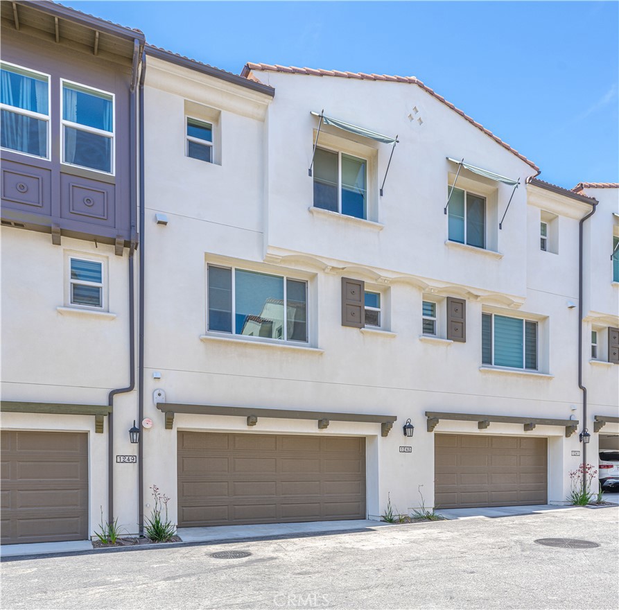 Properties 4 1245 Oliva Court