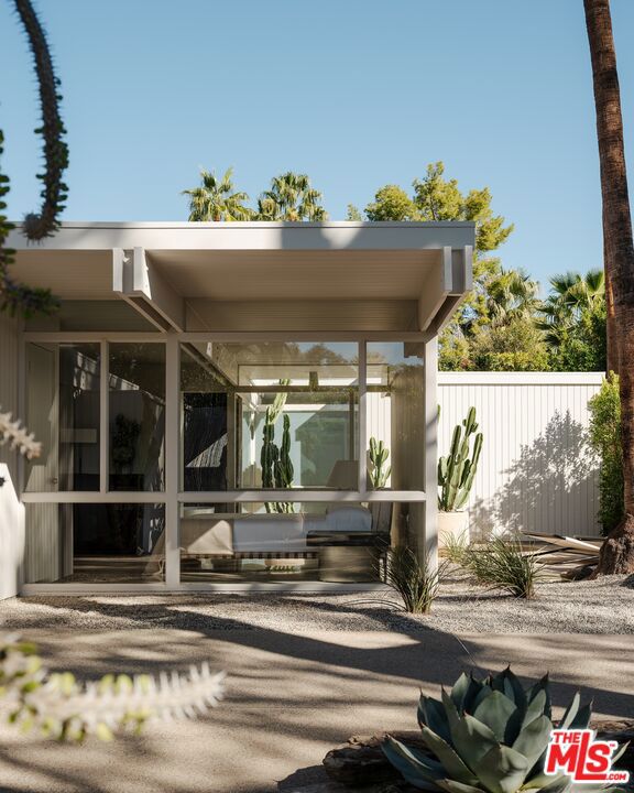 Movie Colony East - Residential