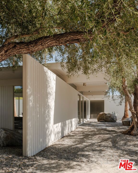 Movie Colony East - Residential