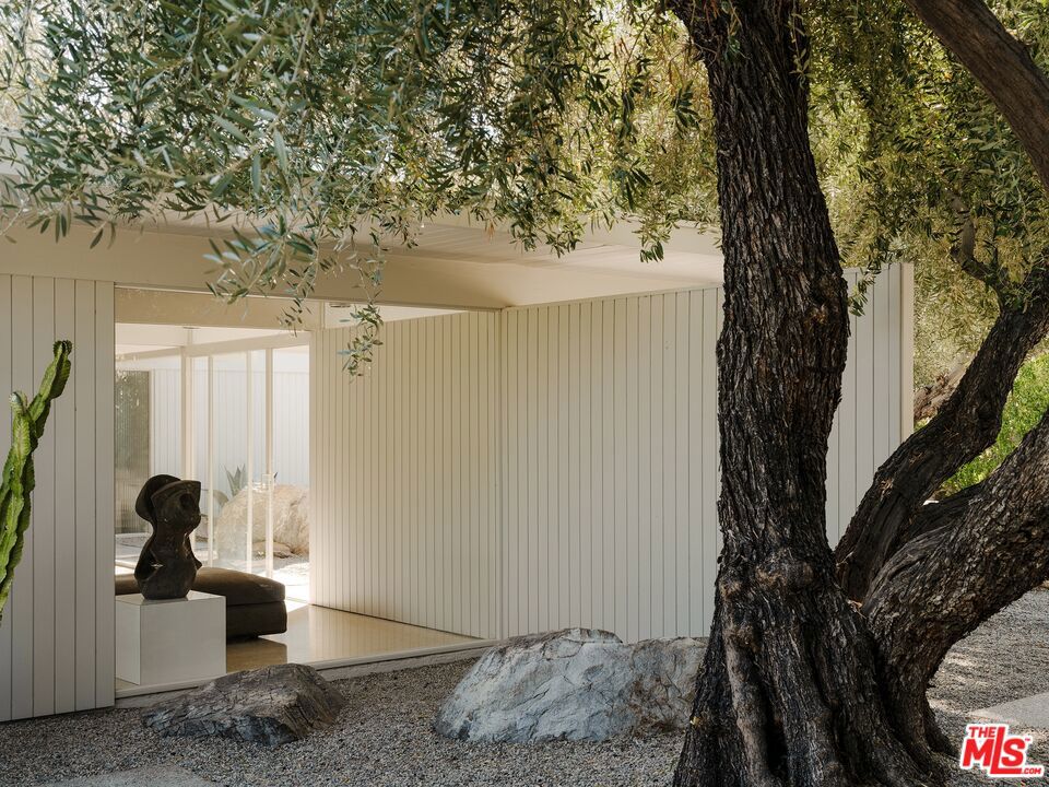 Movie Colony East - Residential