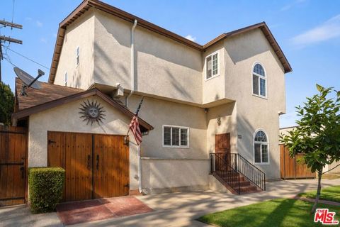 Photo of 5359 Saturn Street, Los Angeles, CA 90019 (MLS # 26837287)
