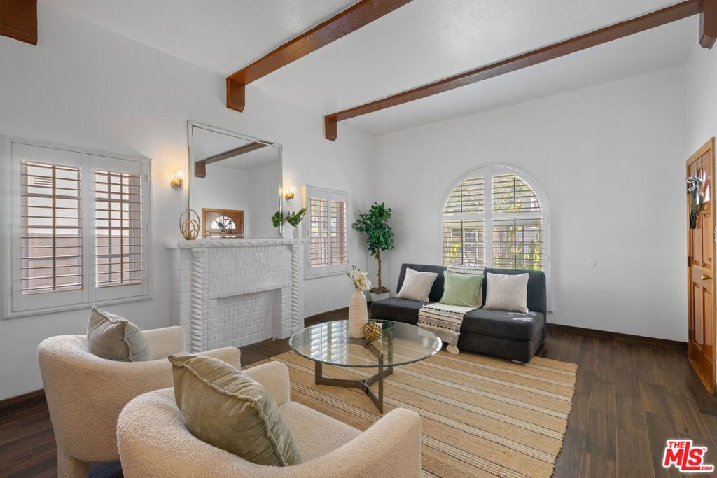 Photo of 5359 Saturn Street, Los Angeles, CA 90019 (MLS # 26837287)