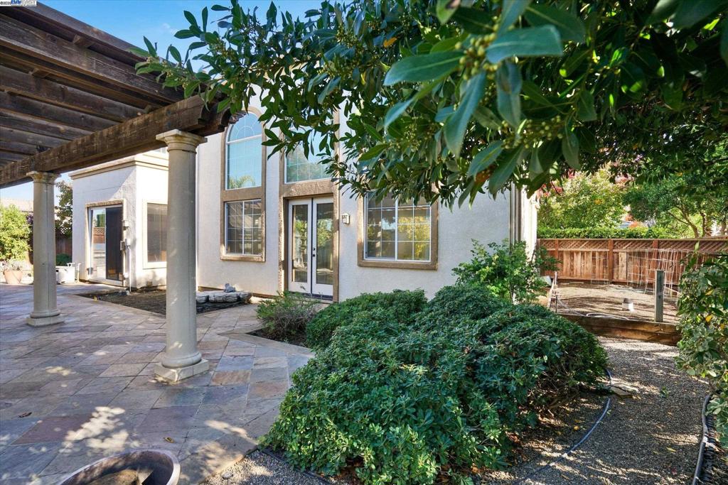 SANDHURST - Residential