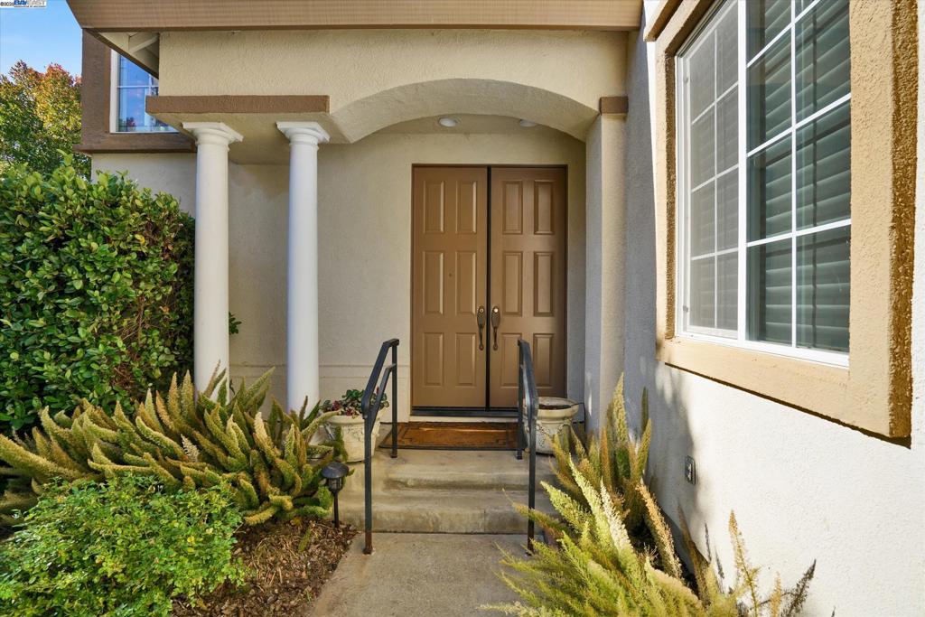 SANDHURST - Residential