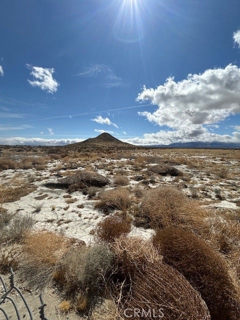 Photo of 725 El Mirage Road, El Mirage, CA 92301 (MLS # HD25083045)