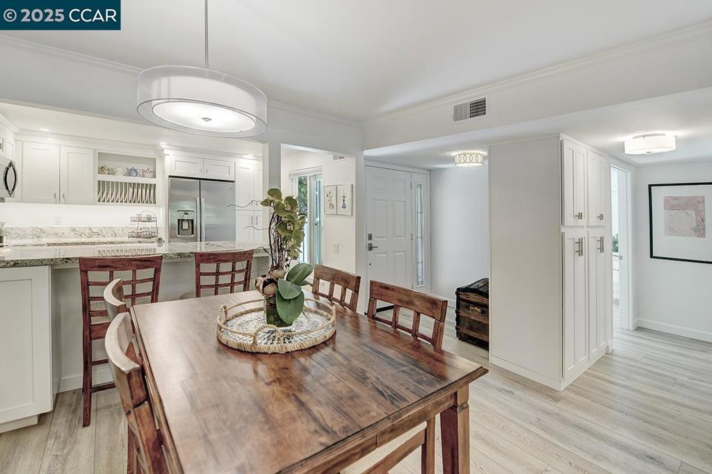 ROSSMOOR - Residential