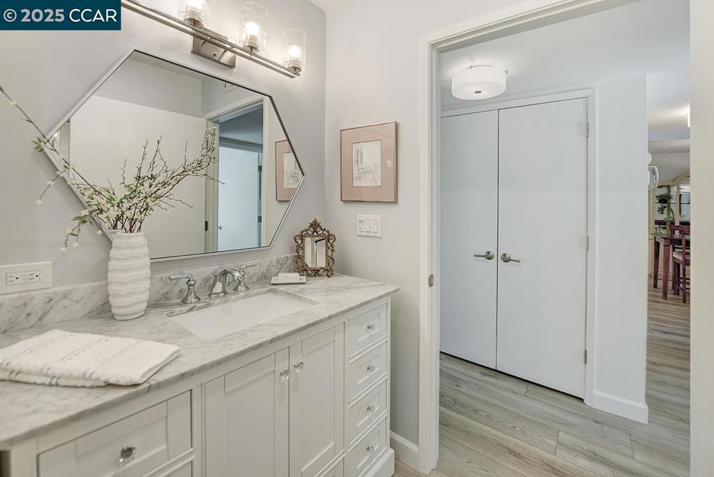 ROSSMOOR - Residential
