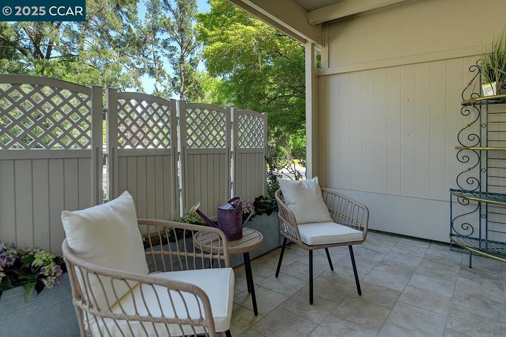ROSSMOOR - Residential