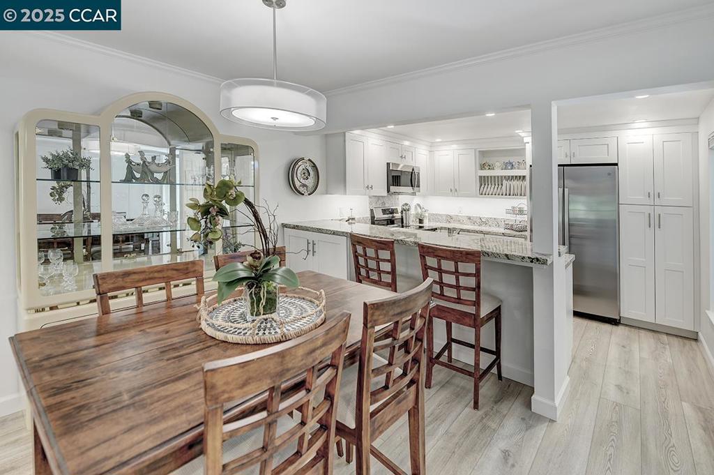 ROSSMOOR - Residential