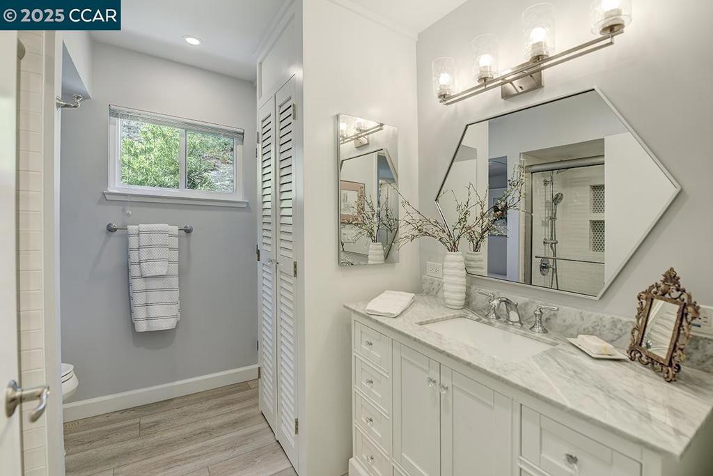 ROSSMOOR - Residential