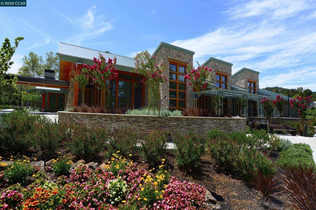 ROSSMOOR - Residential