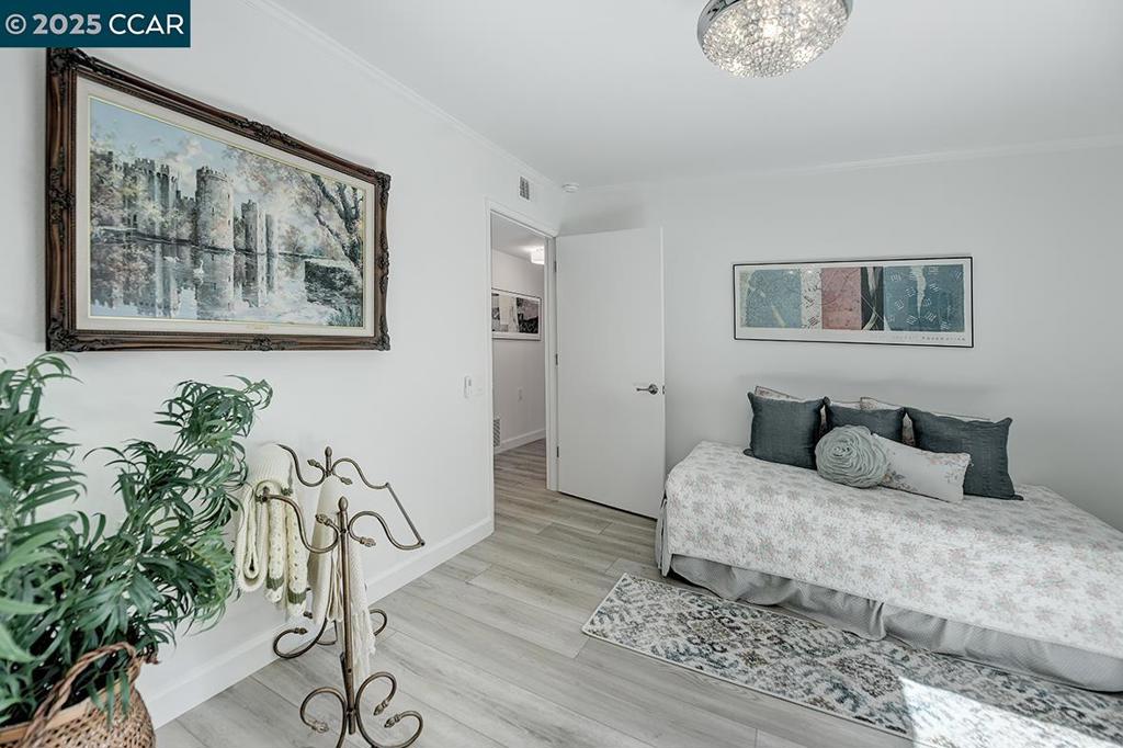 ROSSMOOR - Residential