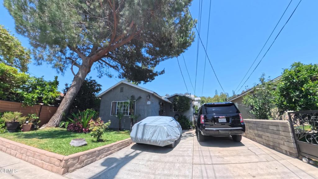 855 San Pascual Avenue