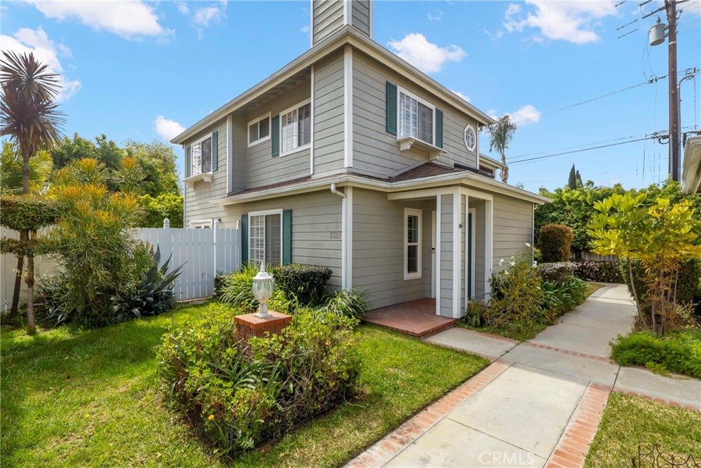 3327 California Avenue, Signal Hill CA 90755