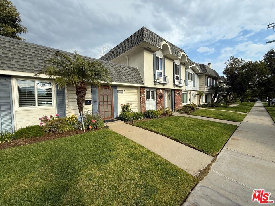 This charming and fully furnished 1-bedroom, 1-bathroom townhouse is situated in a quiet, well-maintained community near Oklahoma Avenue and Devonshire Street in Chatsworth.Offering 690 sq. ft. of thoughtfully designed living space, the home features elegant furnishings, hardwood-style flooring, and a warm, comfortable interior. The kitchen is equipped with all major appliances, including a refrigerator and stove, while the in-unit laundry area provides the convenience of a washer and dryer.Residents will also enjoy access to a community swimming pool, a covered 2-car garage, and on-site laundry facilities. Utilities are the responsibility of the tenant.