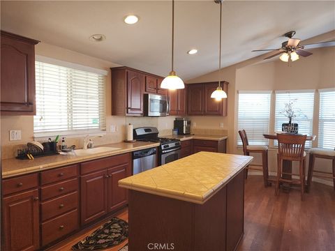 9850 Garfield 113 Huntington Beach CA 92646