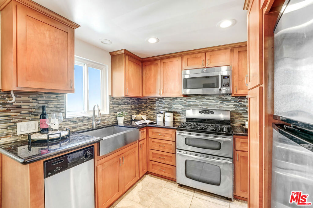 Del Rey Woods - Residential