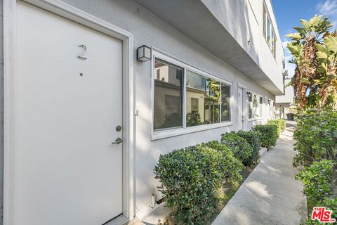 Photo of 1323 11th Street #2, Santa Monica, CA 90401 (MLS # 26641175)