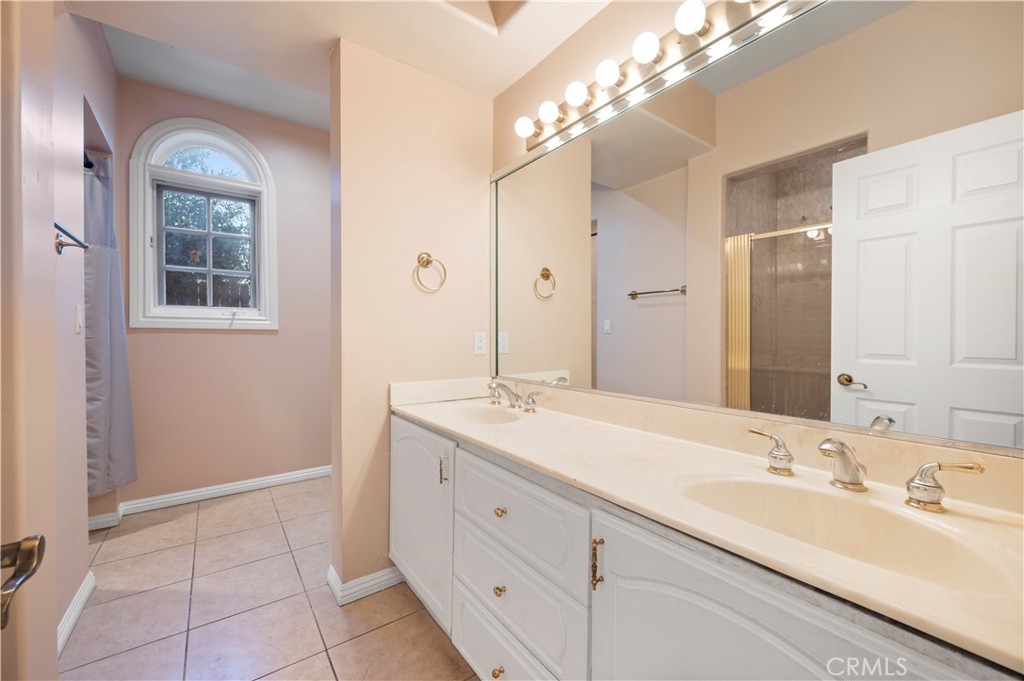 Old Agoura (850) - Residential Lease