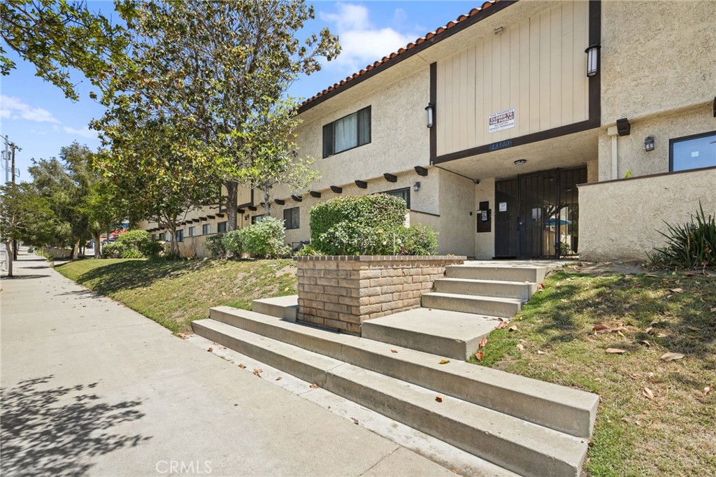 Charming Sylmar Townhome. Welcome to 13540 Hubbard Street, Unit 21. Well maintained and updated two-bedroom, one and a half bath townhome offering comfort, convenience, and modern touches throughout. This inviting home features beautiful flooring, stylish tile and an updated modern kitchen. The kitchen is a standout, boasting quartz countertops and a clean, modern look. The remodeled bathrooms also feature matching quartz finishes, bringing a consistent and updated feel throughout the home. Seller just installed a new HVAC system, newer water heater, new thermostat and new sliding glass door. Washer and dryer hookups are conveniently located in the dining area just off the kitchen. Carport parking, spaces 27 and 28 are assigned to the unit.