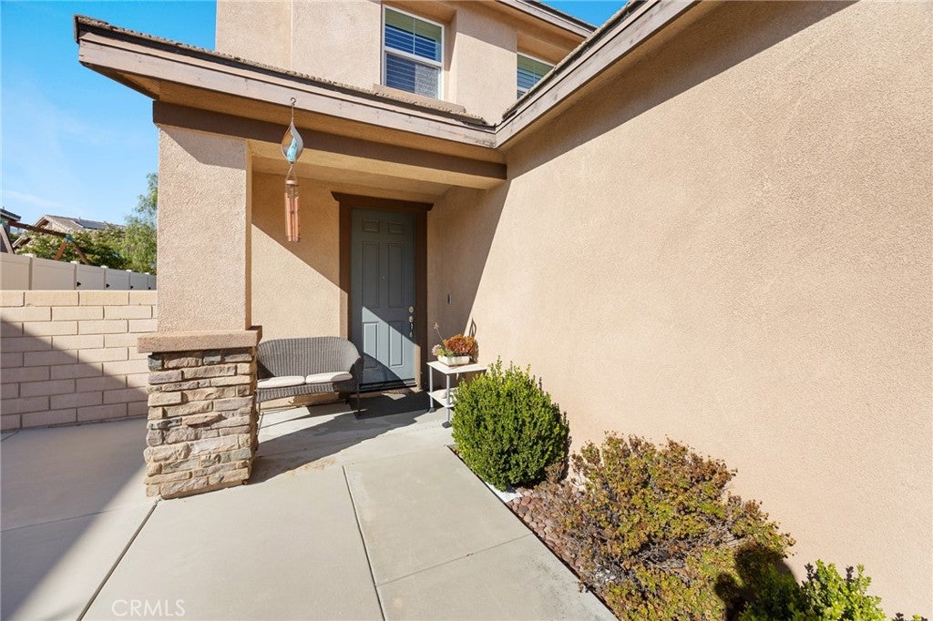 17687 Comfrey Dr