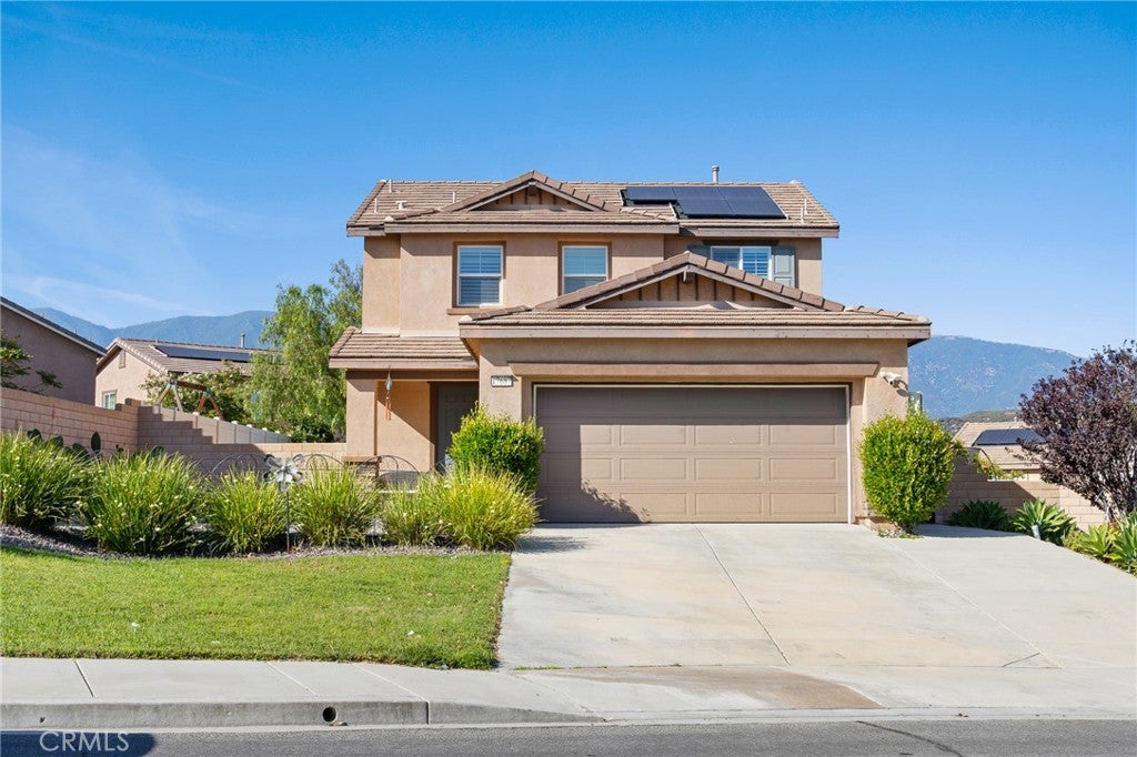 17687 Comfrey Dr