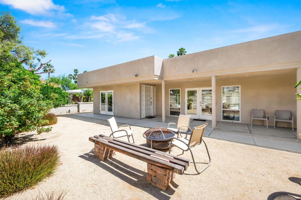 1574 S Via Soledad