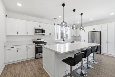 5300 CALLE ROCKFISH 2 San Diego CA 92154