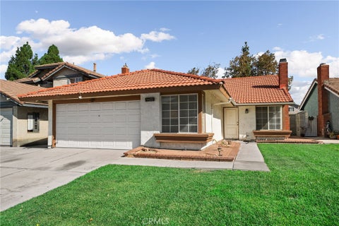 Photo of 14422 Hillcrest DR, Fontana, CA 92337 (MLS # IG26188344)