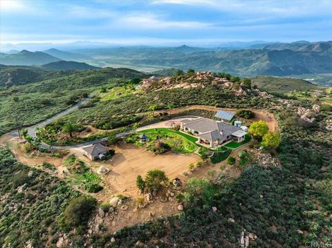 Photo of 19894 Via Vista Grande, Ramona, CA 92065 (MLS # NDP2604671)