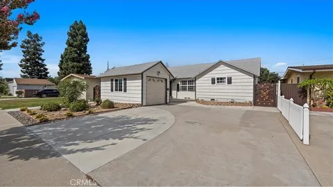 10929 Casanes Ave, Downey, CA 90241 - MLS#: RS25215549