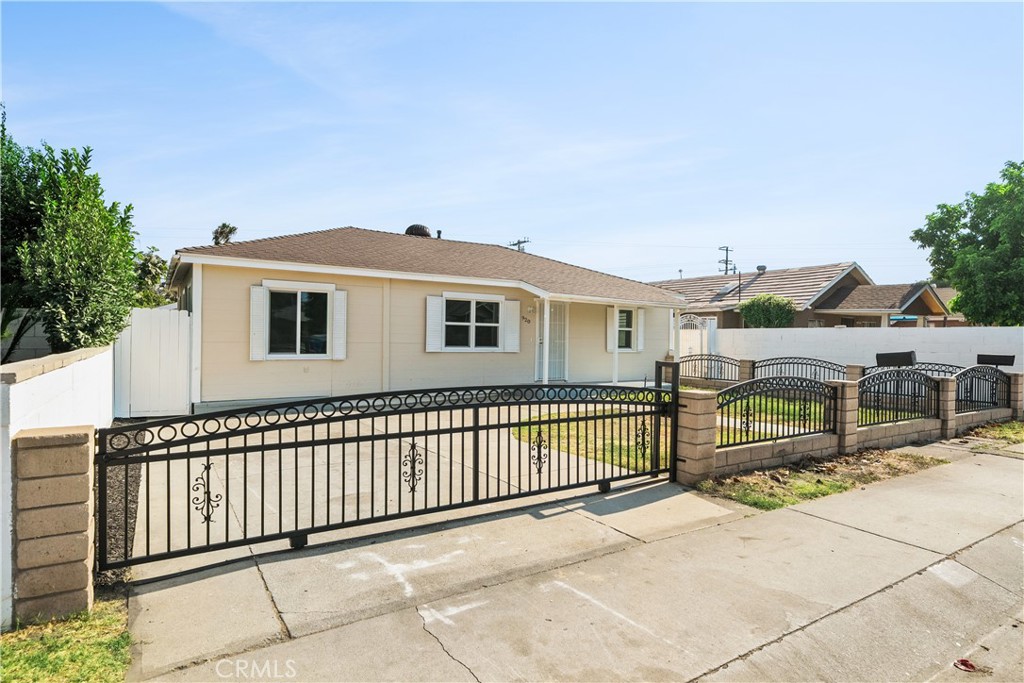 920 E Elma Street A & B