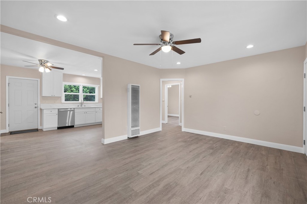 920 E Elma Street A & B