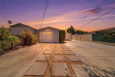 Photo of 3944 W 111th PL, Inglewood, CA 90303 (MLS # CV26124061)