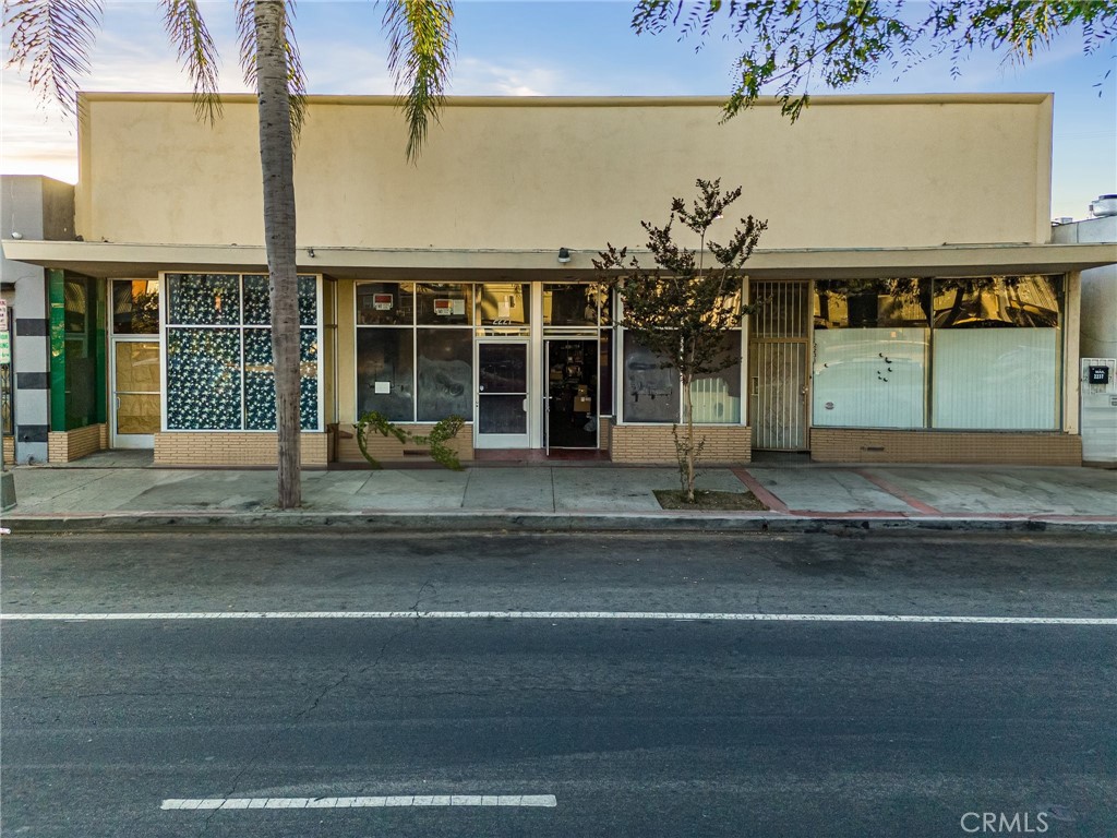 2225 -2231 Pacific Avenue