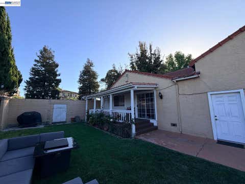 Photo of 34618 FREMONT BLVD BLVD, Fremont, CA 94555 (MLS # 41143552)