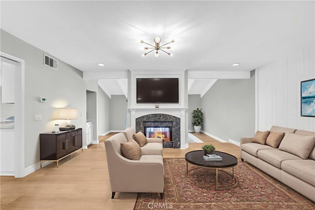 Photo of 23024 Park Sorrento, Calabasas, CA 91302 (MLS # SR25269893)