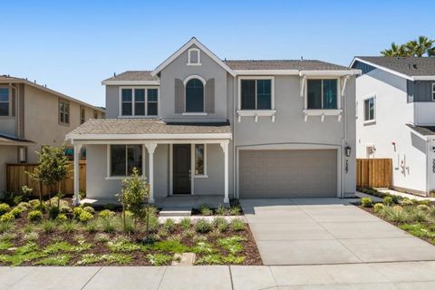 Photo of 7387 Ailes Court, Gilroy, CA 95020 (MLS # ML82040477)
