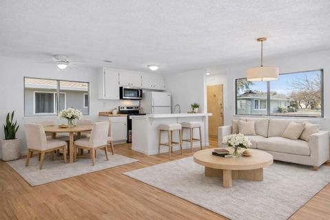 Photo of 5577 Spinnaker Drive #4, San Jose, CA 95123 (MLS # ML82029421)