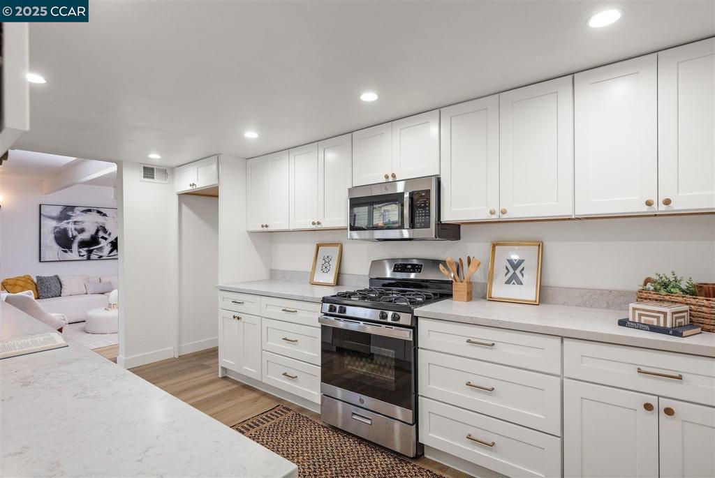 PARK PLAZA - Residential