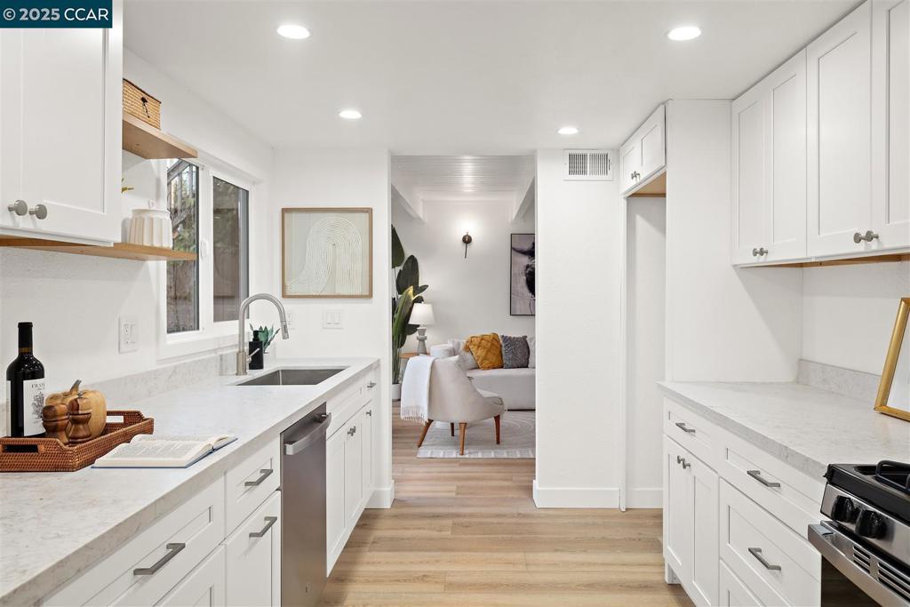 PARK PLAZA - Residential